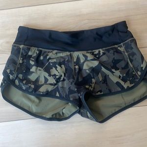 Lululemon size 4 shorts